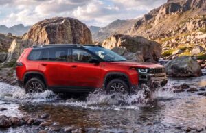 2027 Jeep Cherokee Trailhawk Arrives With Serious Off-Road Hardware and 31 MPG Hybrid Efficiency