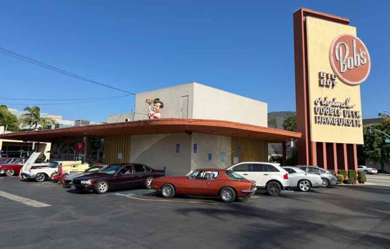 Bob’s Big Boy Classic Car Show, Los Angeles: Where Time Stands Still